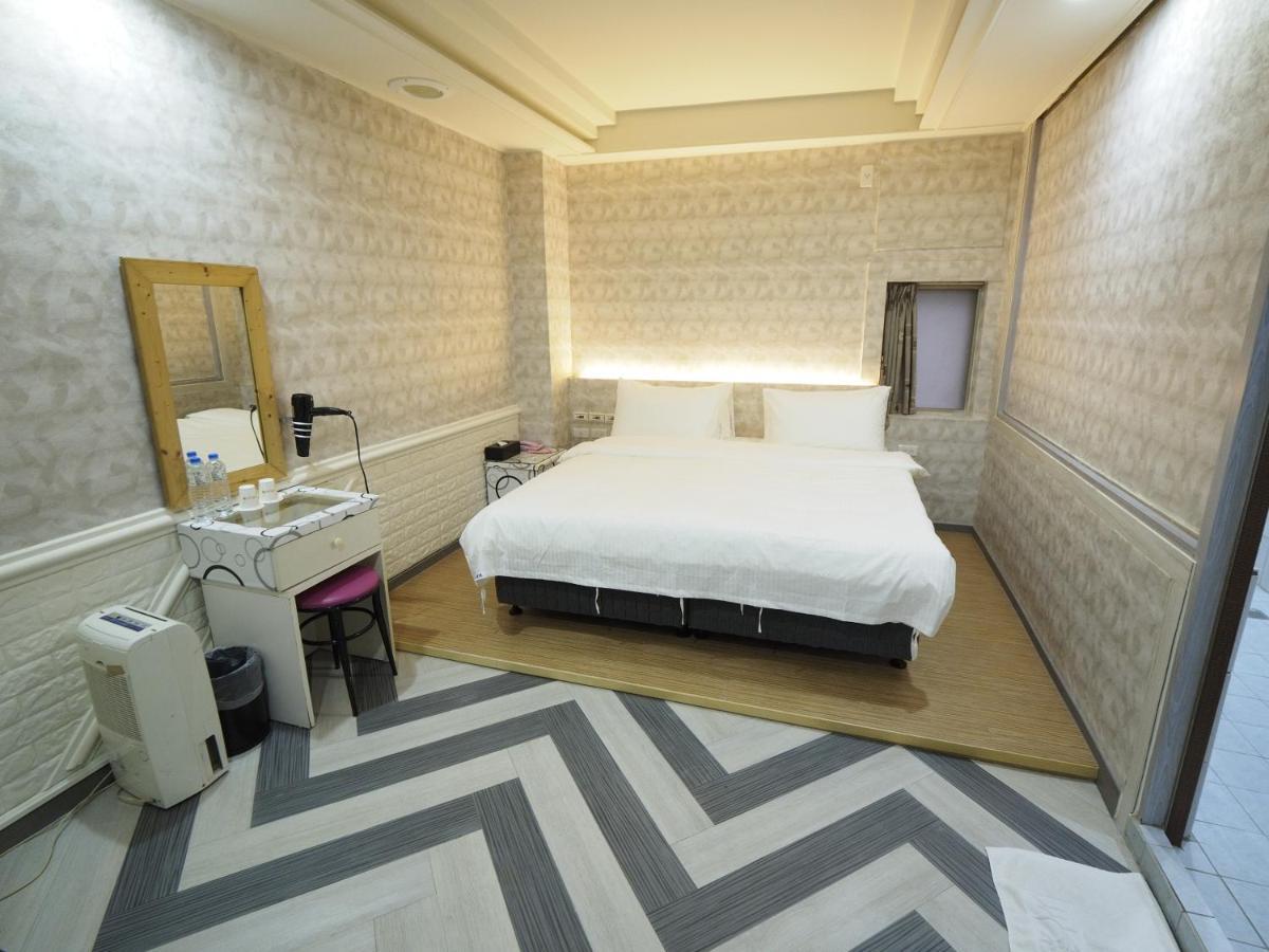 合悅都會商旅 Heyue Hotel Хсинчу Сити Екстериор снимка